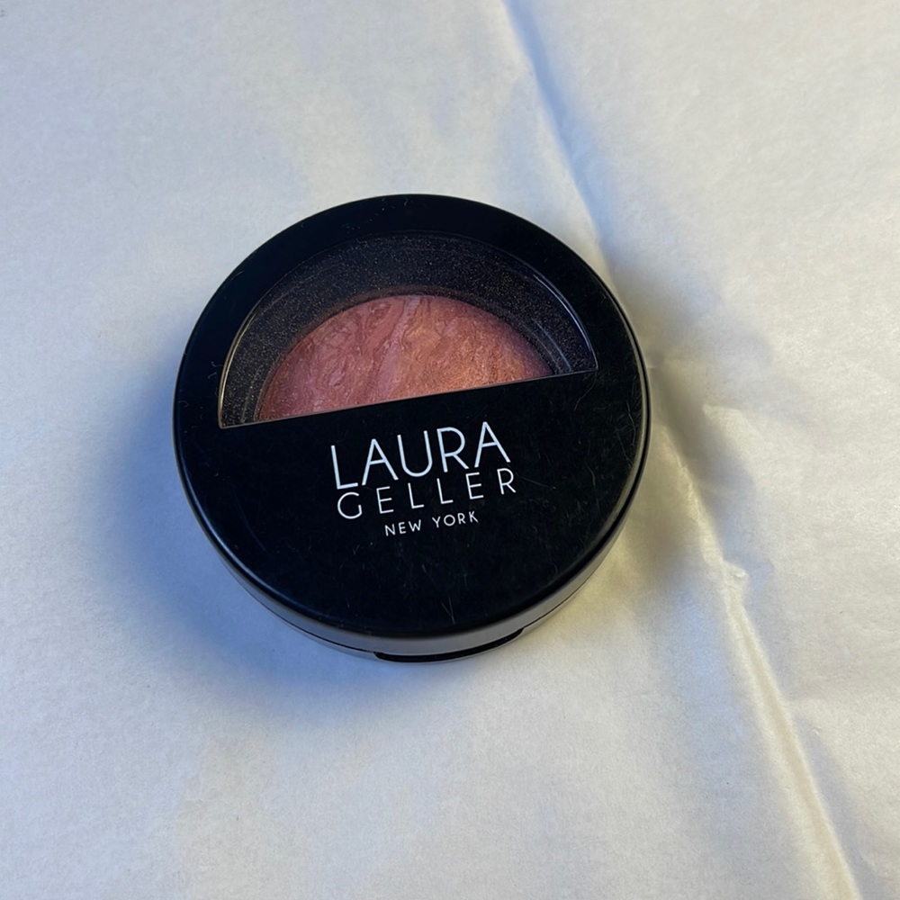 Laura Geller blush n brighten